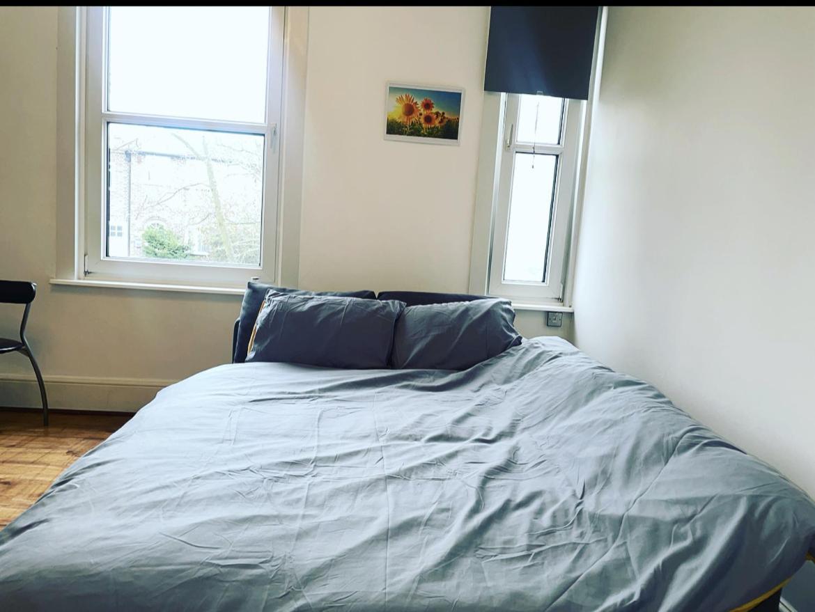 Luxury 1-Bed Apartment With Stunning City Views Perfect For Short Stays In Londyn Zewnętrze zdjęcie