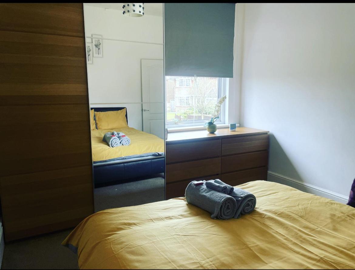 Luxury 1-Bed Apartment With Stunning City Views Perfect For Short Stays In Londyn Zewnętrze zdjęcie