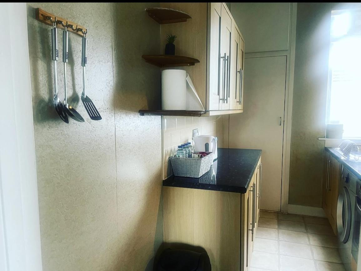 Luxury 1-Bed Apartment With Stunning City Views Perfect For Short Stays In Londyn Zewnętrze zdjęcie