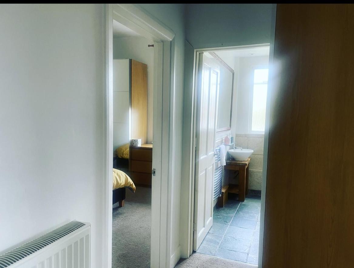 Luxury 1-Bed Apartment With Stunning City Views Perfect For Short Stays In Londyn Zewnętrze zdjęcie